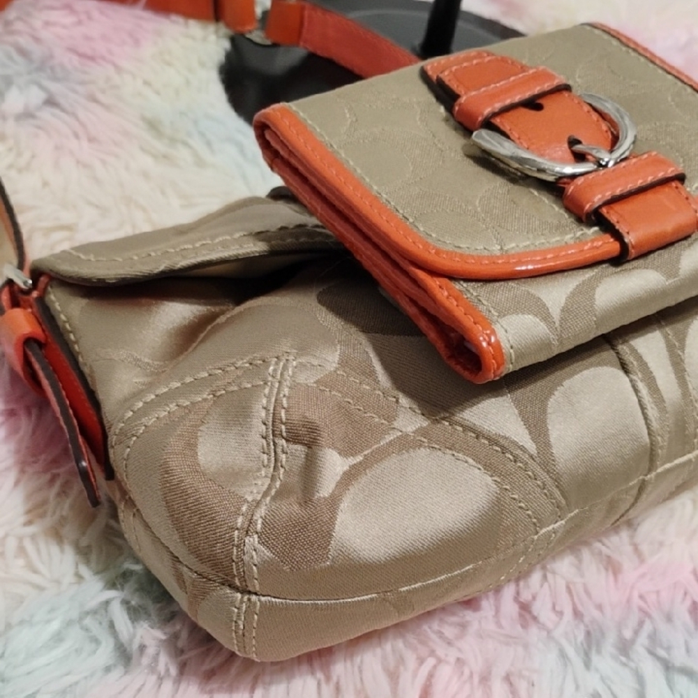 SALE! Auth Coach Vintage Tan/Orange Shoulder Bag & Matching Wallet Set - Picture 6 of 13